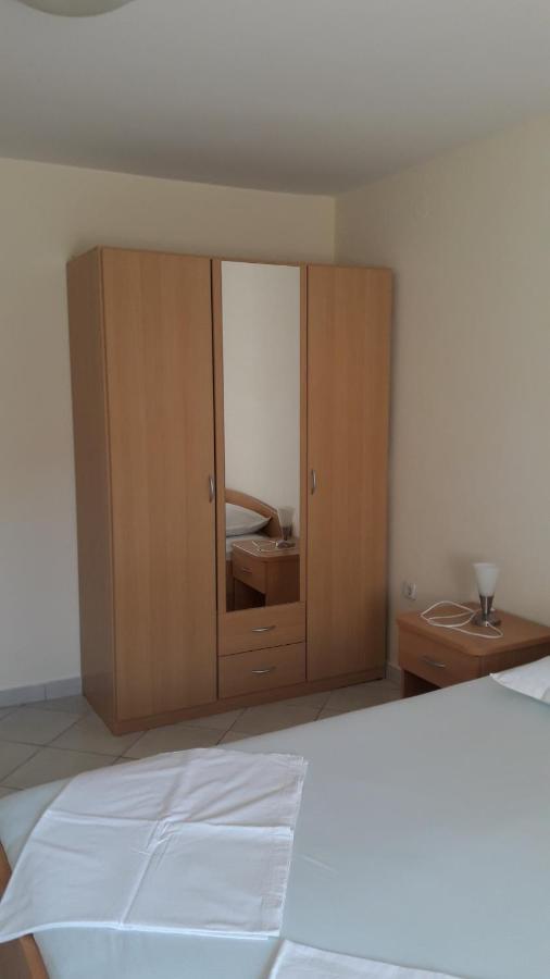 Apartman Dinka Baška Esterno foto