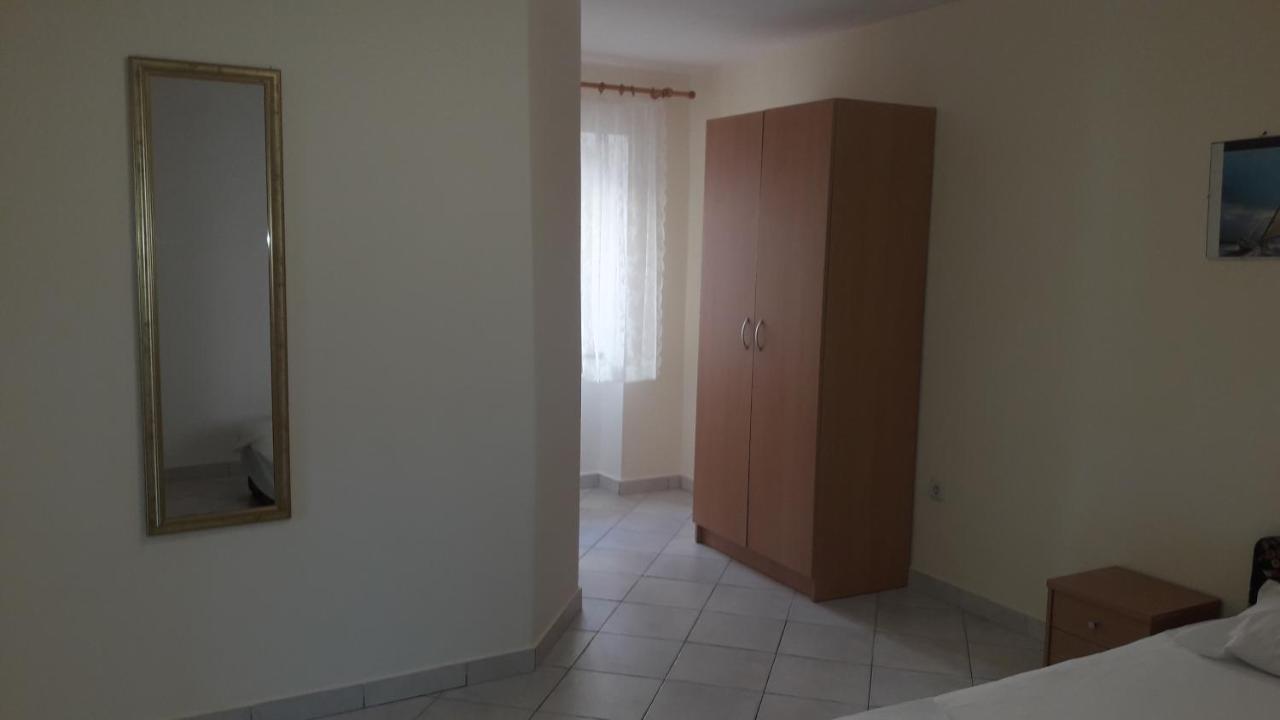 Apartman Dinka Baška Esterno foto