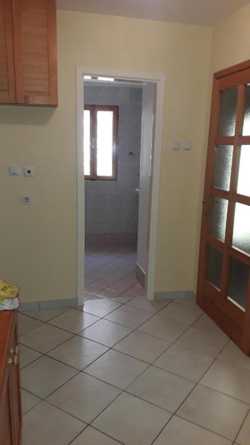 Apartman Dinka Baška Esterno foto
